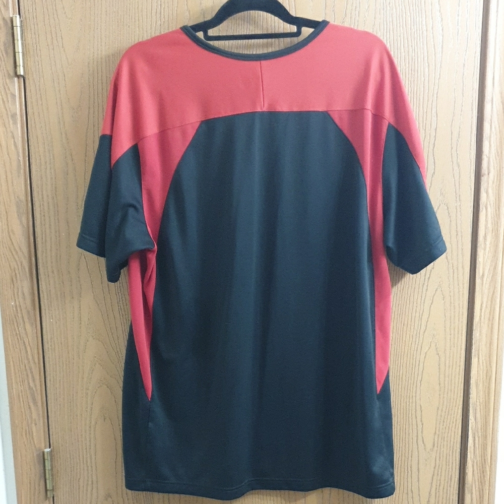 Nike Black and Red Short-Sleeve Athletic Tee - Picture 3 of 3